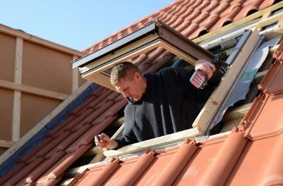 Pose de fenêtres de toit Velux à Elvange